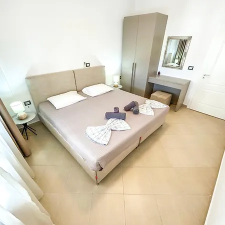 Seaside Bloom Retreat E72 * Golem (Tirana)