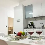 Seaside Bloom Retreat E72 Apartment *