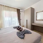 Seaside Bloom Retreat E72