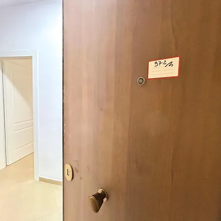 Seaside Bloom Retreat E72 Golem (Tirana)