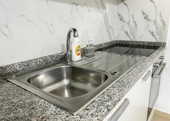 Seaside Bloom Retreat E72 格勒姆